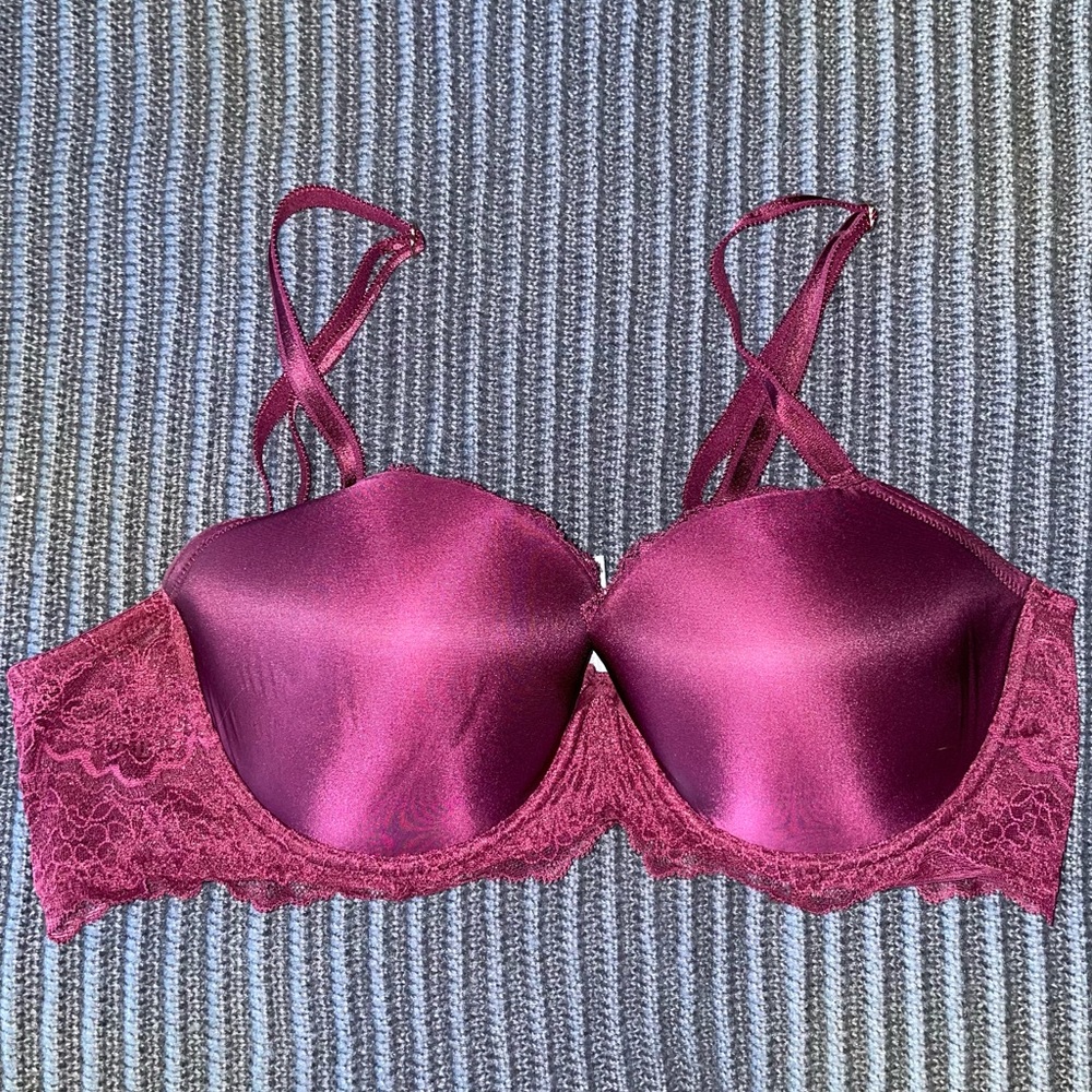 Victoria’s Secret Dream Angels lined demi bra